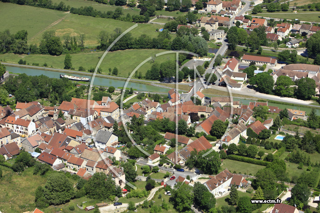 Photo arienne de Fleurey-sur-Ouche