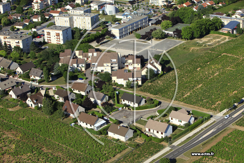 Photo arienne de Gevrey-Chambertin (La Justice)