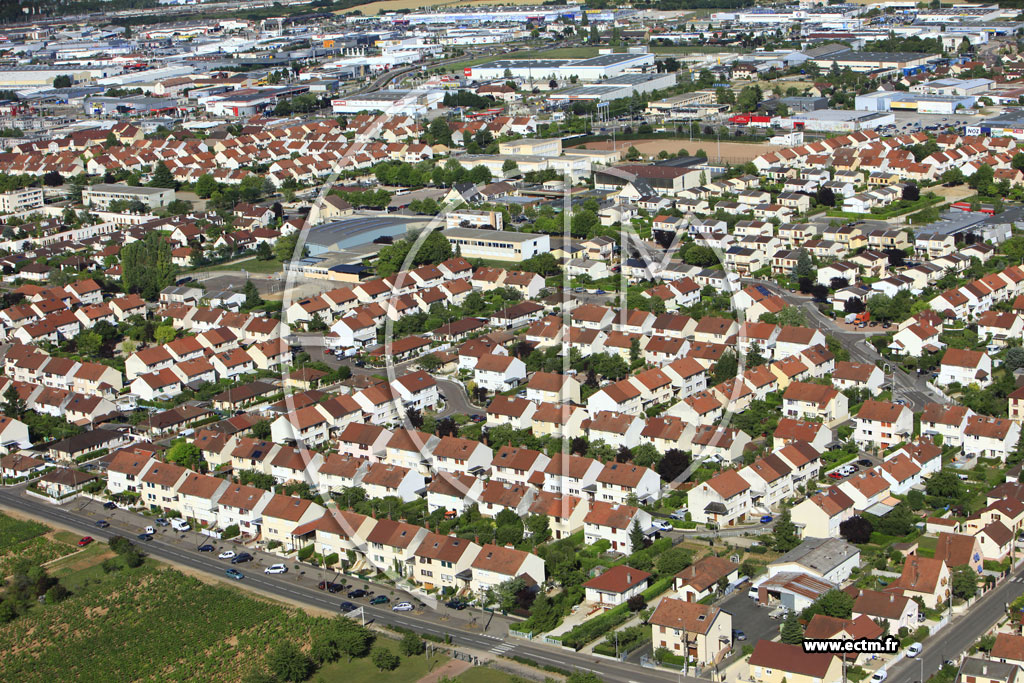 Photo arienne de Marsannay-la-Ct (La Champagne Haute)