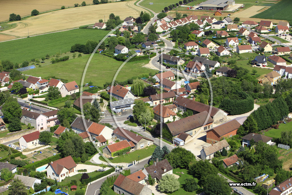 Photo arienne de Noiron-sous-Gevrey