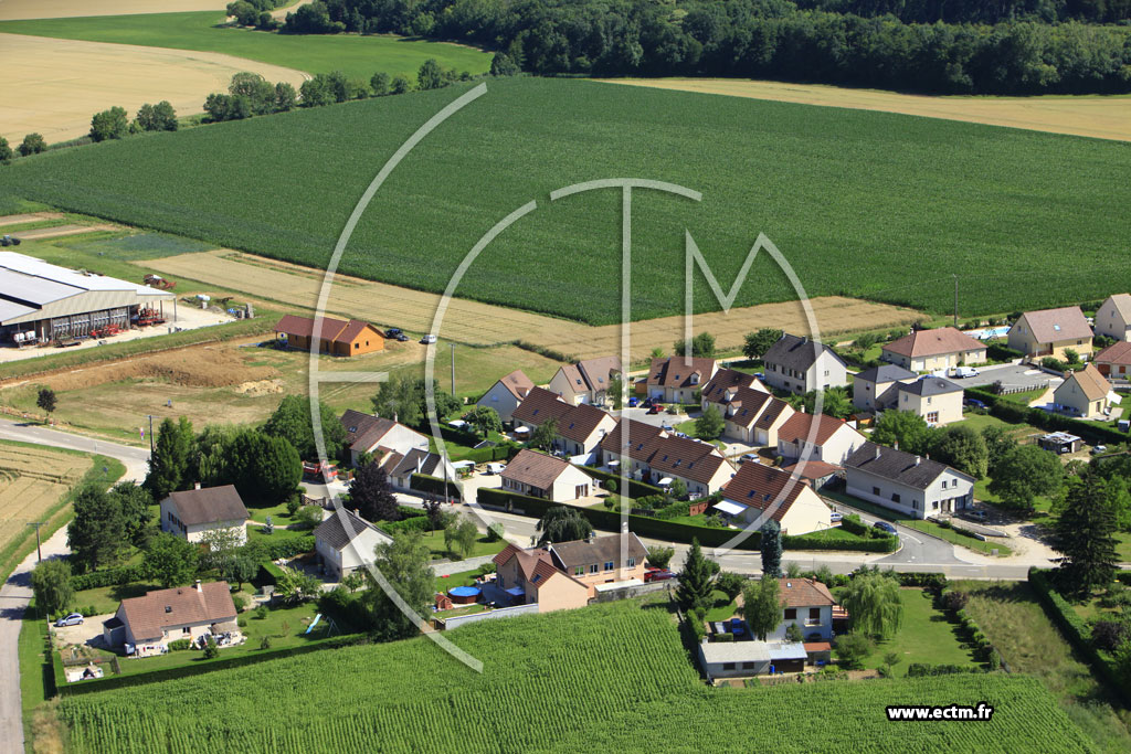 Photo arienne de Noiron-sous-Gevrey