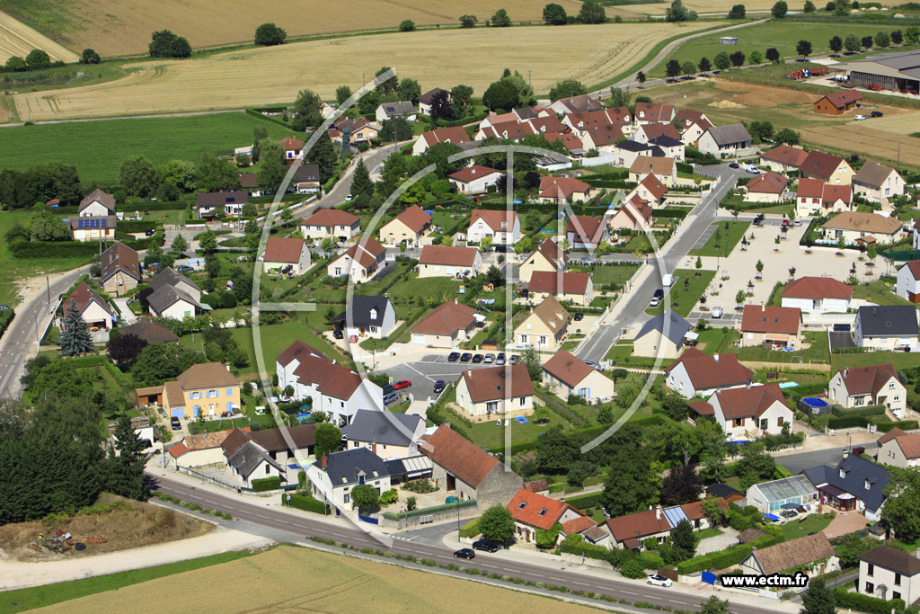Photo arienne de Noiron-sous-Gevrey