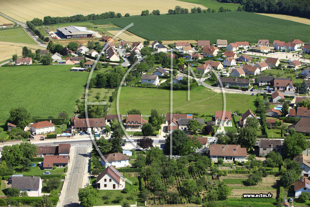 Photo arienne de Noiron-sous-Gevrey