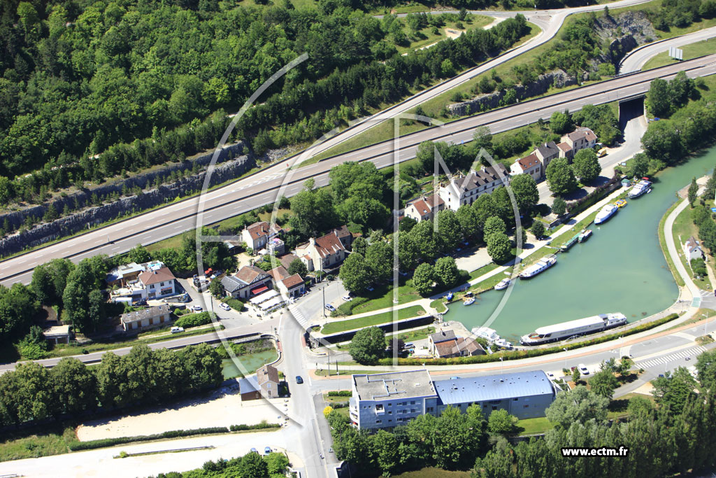 Photo arienne de Plombires-ls-Dijon