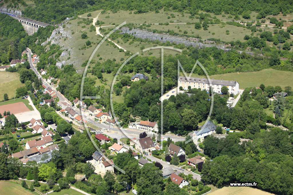 Photo arienne de Velars-sur-Ouche (La Verrerie)