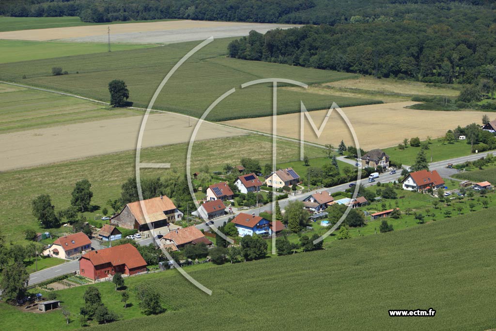 Photo arienne de Lachapelle-sous-Rougemont