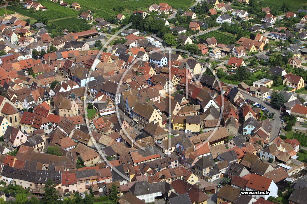 Photo arienne de Eguisheim