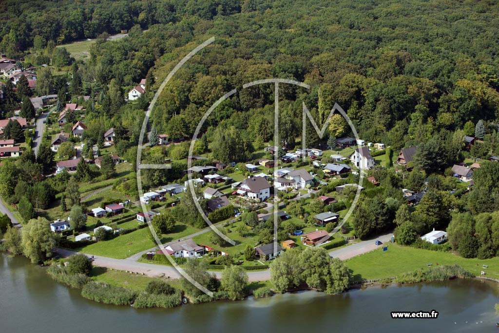 Photo arienne de Puttelange-aux-Lacs (Diefenbach Ls Puttelange)