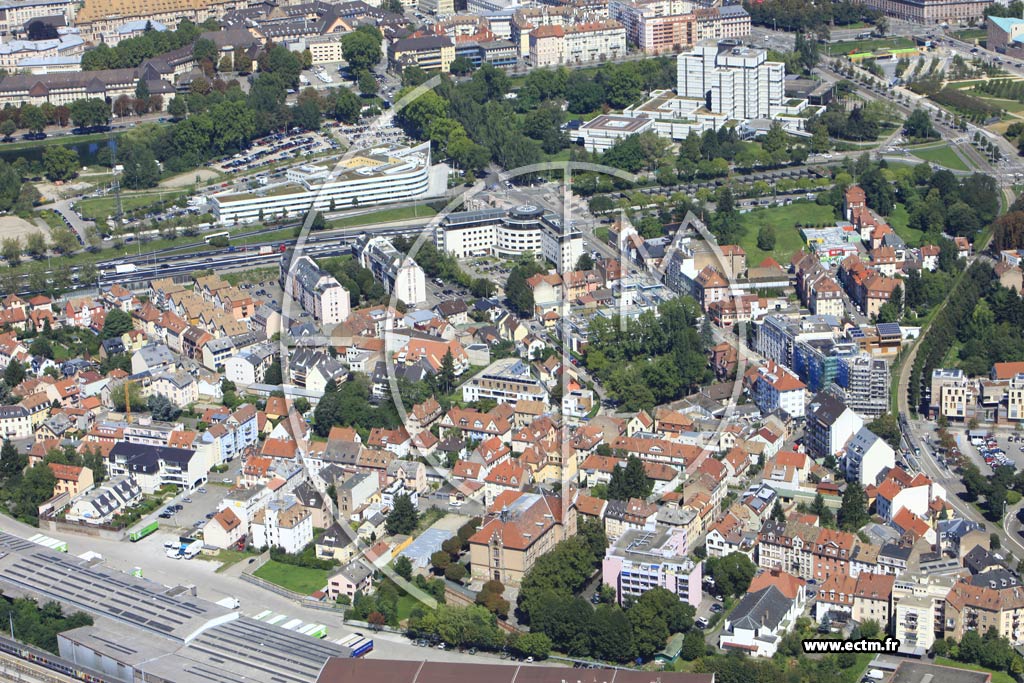 Photo arienne de Strasbourg (Neudorf)