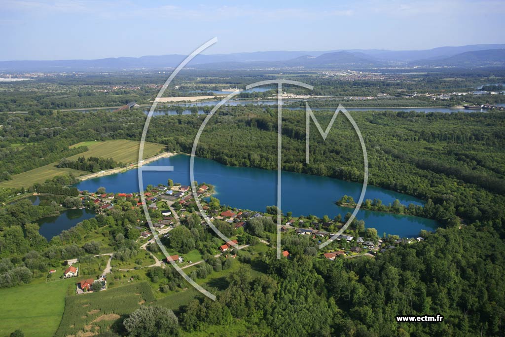 Photo arienne de Beinheim (Les Chalets du Lac)
