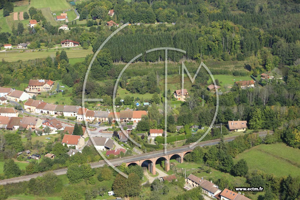 Photo arienne de Colroy-la-Grande