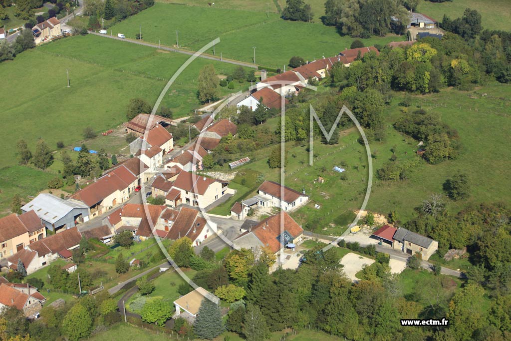 Photo arienne de Traves (Le Mouterot)
