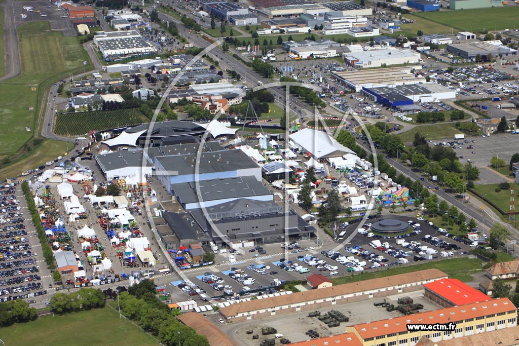 Photo arienne de Colmar (Foire aux Vins 2011)