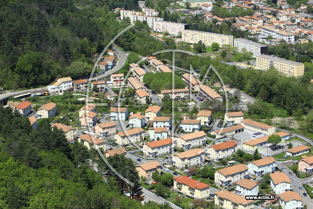 Photo arienne de Les Salles-du-Gardon (L'Impostaire)