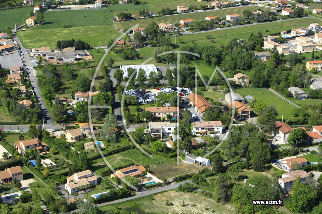 Photo arienne de Saint-Hilaire-de-Brethmas (Plaine de Larnac)