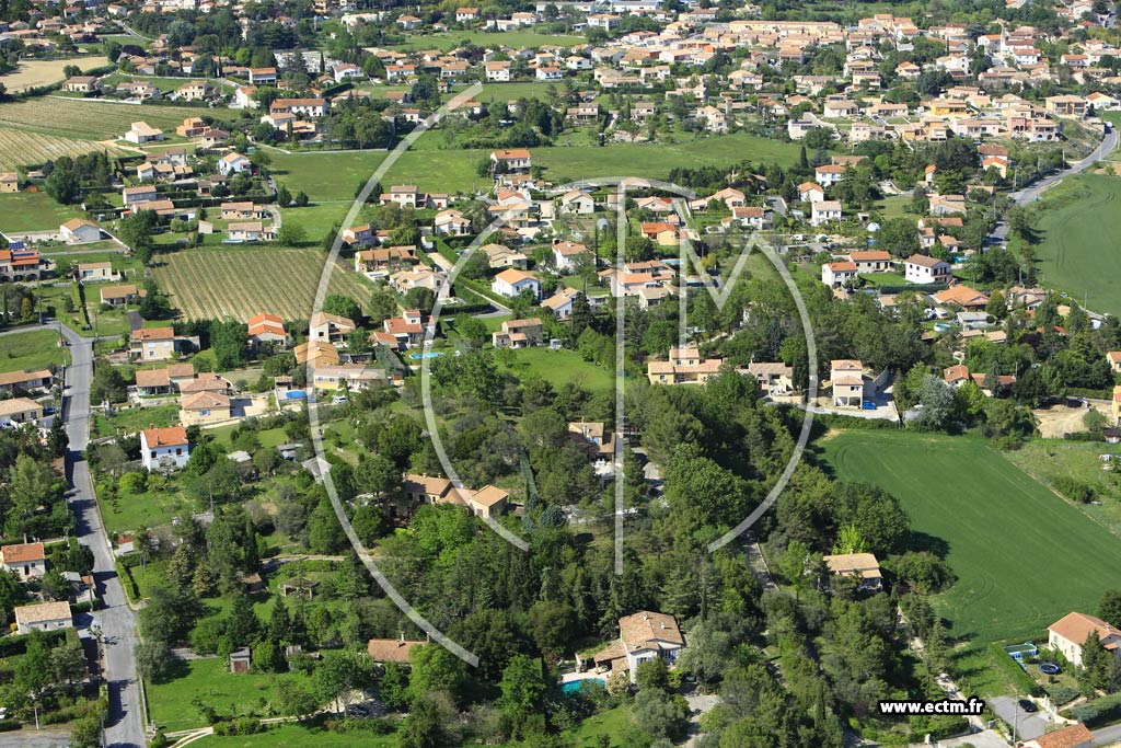 Photo arienne de Saint-Hilaire-de-Brethmas (Plaine de Larnac)