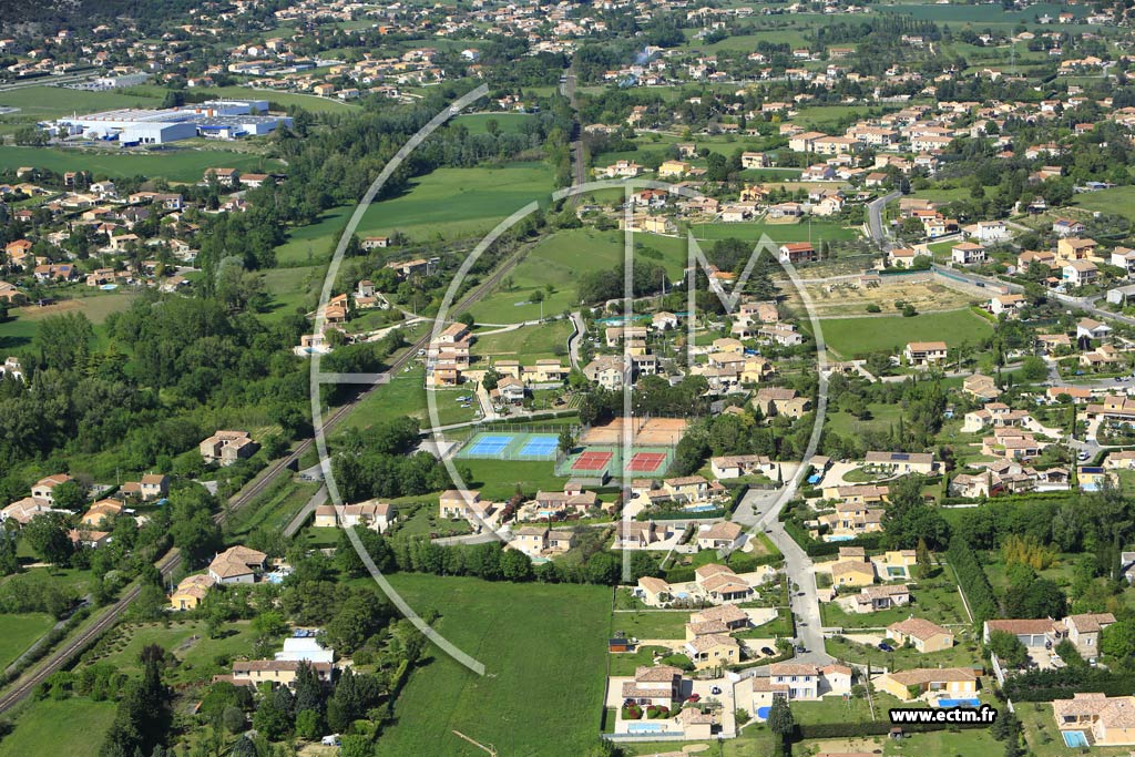 Photo arienne de Saint-Privat-des-Vieux (Le Bas Viget)