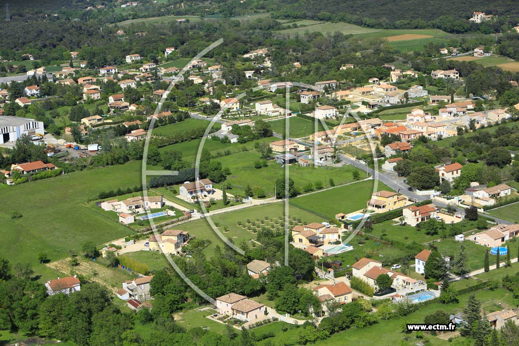 Photo arienne de Saint-Privat-des-Vieux (Le Plot)