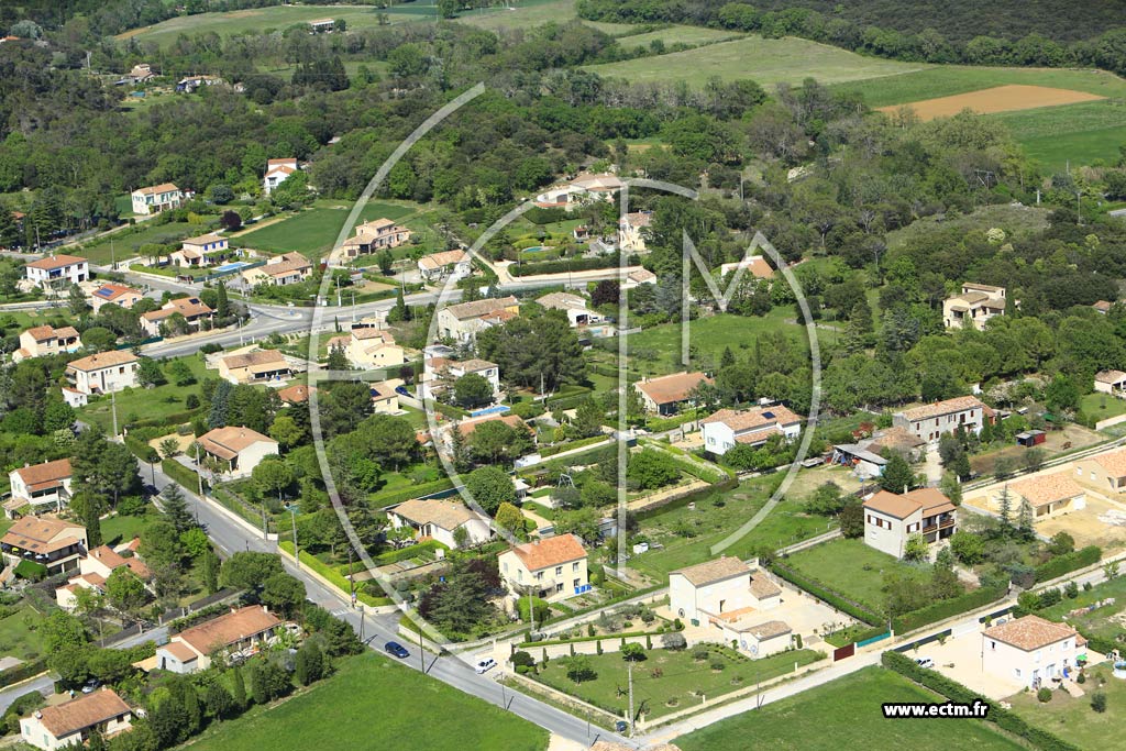 Photo arienne de Saint-Privat-des-Vieux (Le Plot)