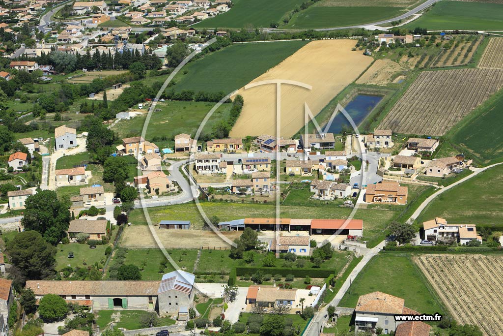Photo arienne de Saint-Chaptes