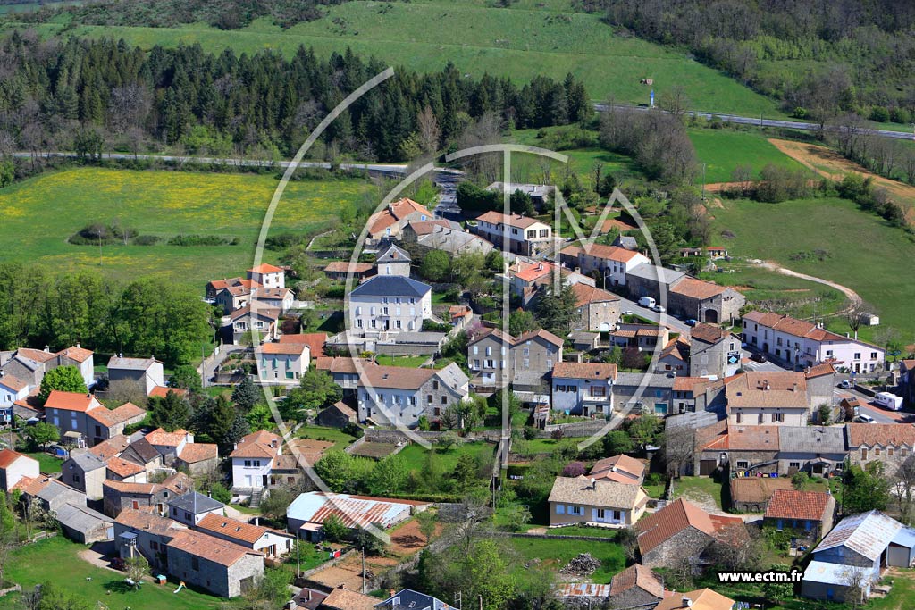 Photo arienne de L'Hospitalet-du-Larzac