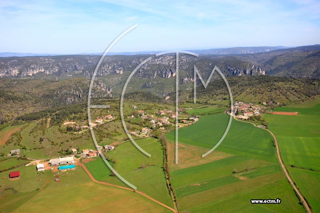 Photo arienne de La Roque-Sainte-Marguerite (Pierrefiche du Larzac)