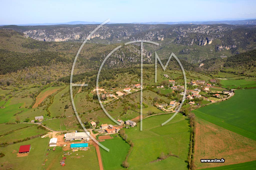Photo arienne de La Roque-Sainte-Marguerite (Pierrefiche du Larzac)