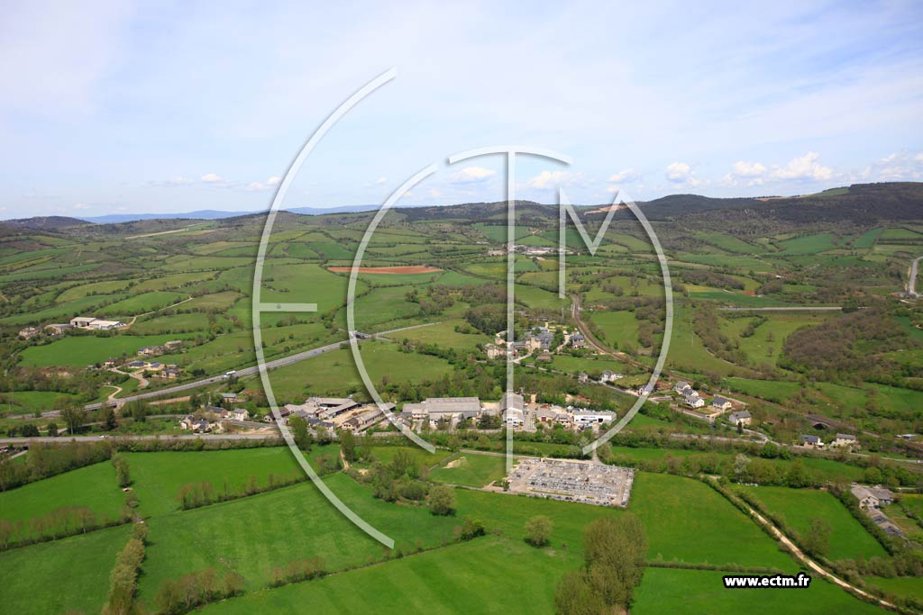 Photo arienne de Lapanouse (Le Moulin de Gary)