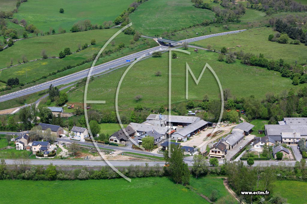 Photo arienne de Lapanouse (Le Moulin de Gary)