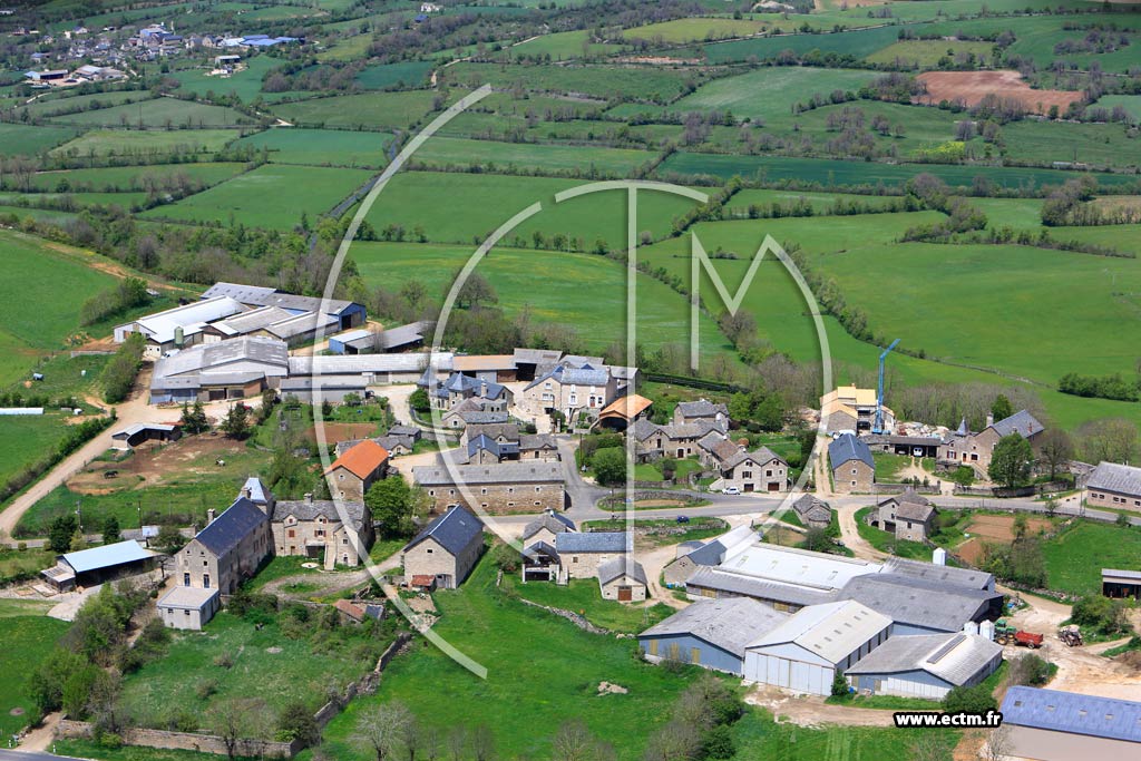 Photo arienne de Le Recoux (Le Recoux Village)
