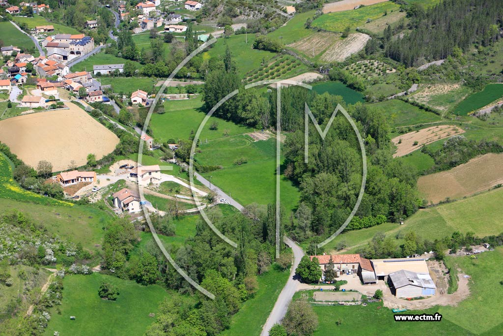 Photo arienne de Rivire-sur-Tarn (Le Bourg)