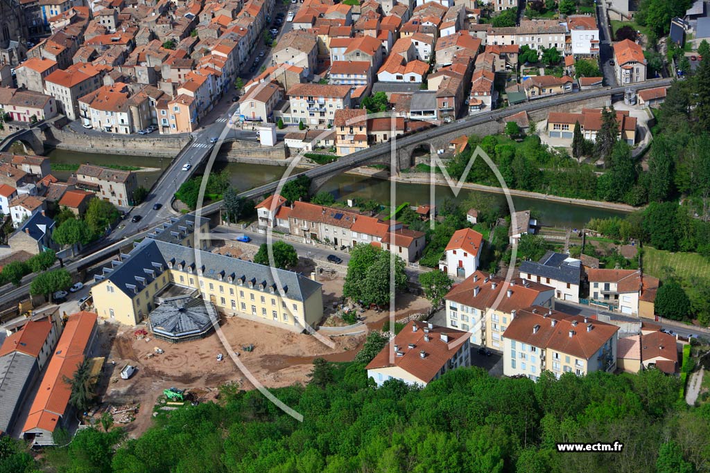 Photo arienne de Saint-Affrique