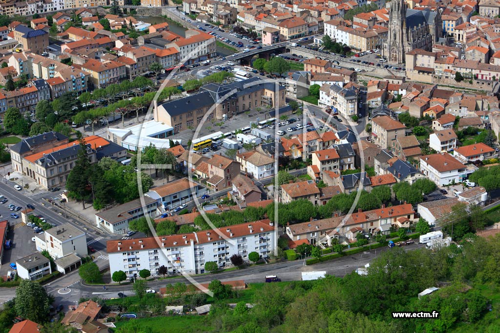 Photo arienne de Saint-Affrique