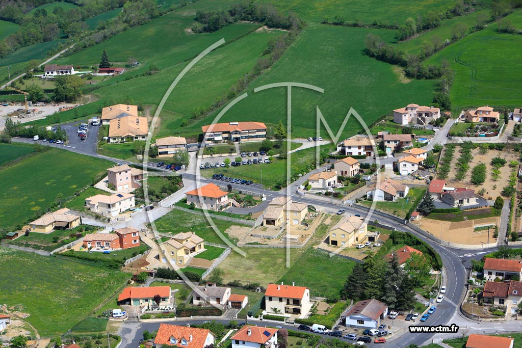 Photo arienne de Saint-Georges-de-Luzenon