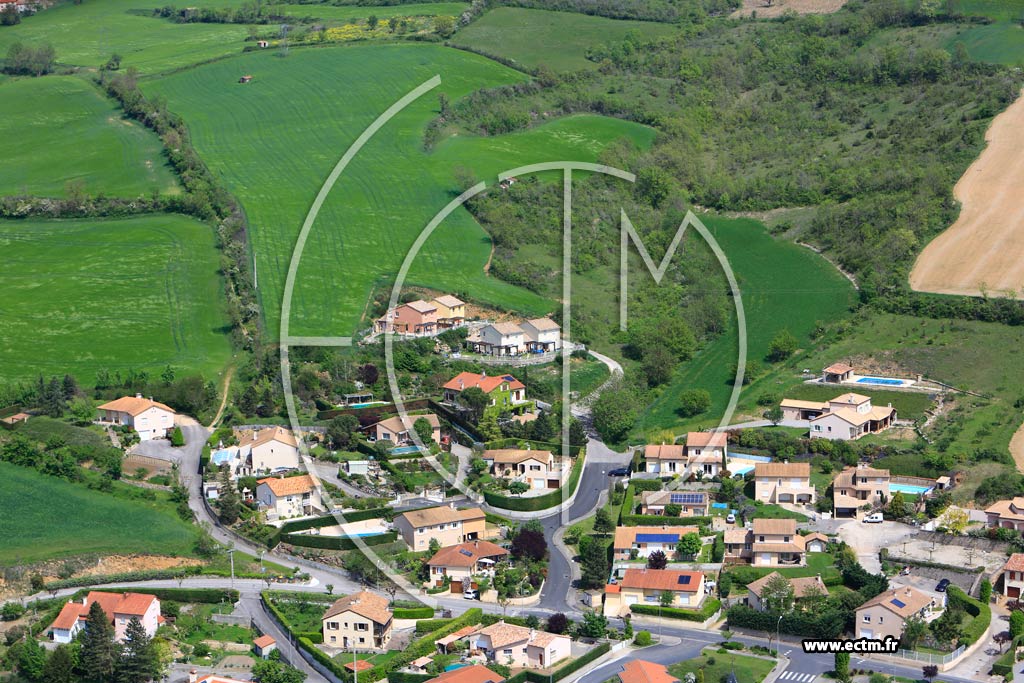 Photo arienne de Saint-Georges-de-Luzenon