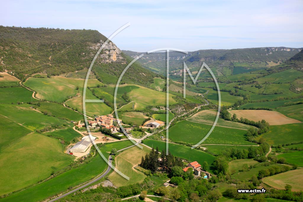Photo arienne de Saint-Georges-de-Luzenon (Lavencas)