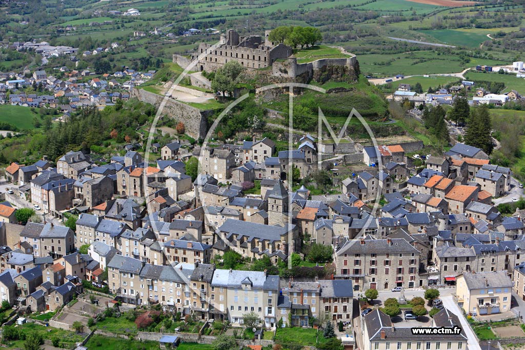 Photo arienne de Svrac-le-Chteau