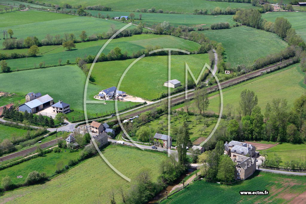 Photo arienne de Svrac-le-Chteau