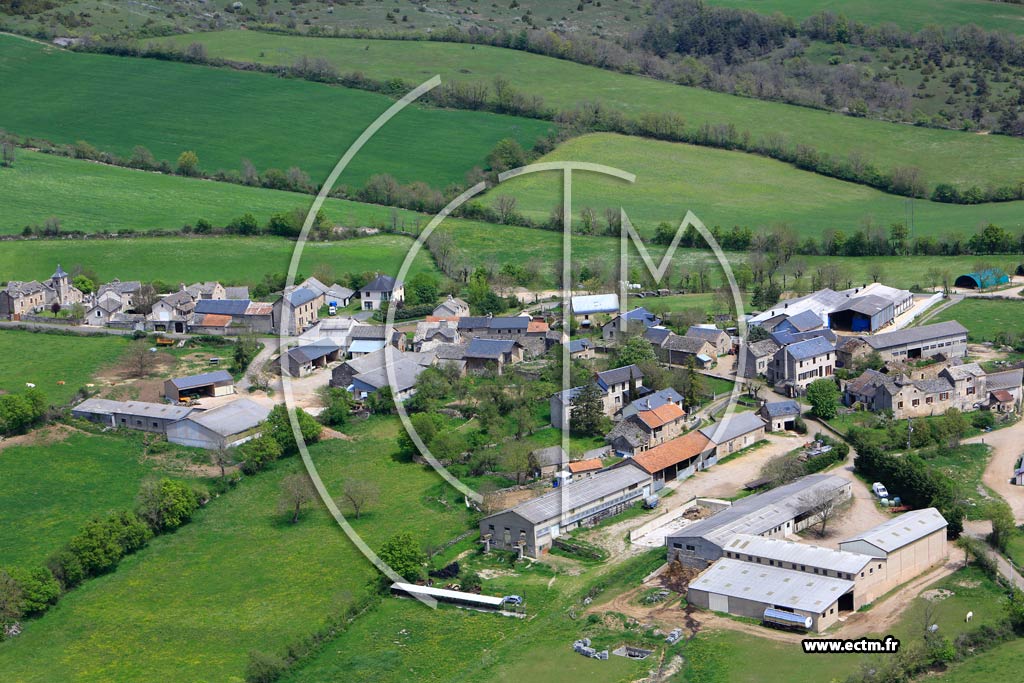 Photo arienne de Svrac-le-Chteau (Alts)