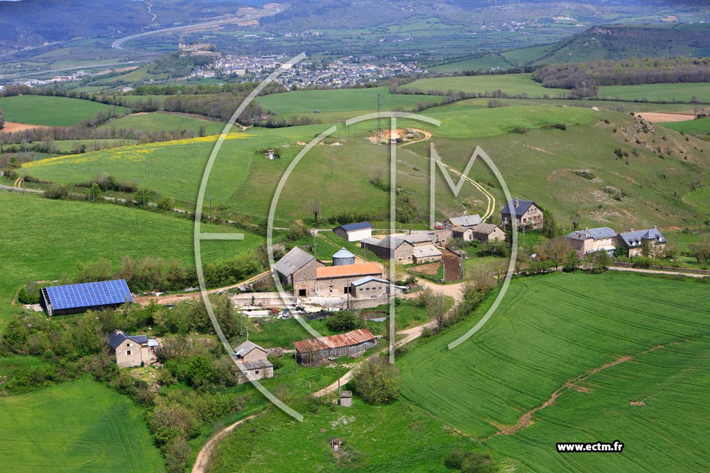 Photo arienne de Svrac-le-Chteau (Le Cantabel)