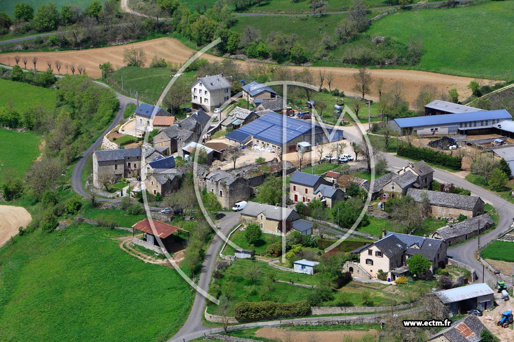 Photo arienne de Svrac-le-Chteau (Le Villaret)