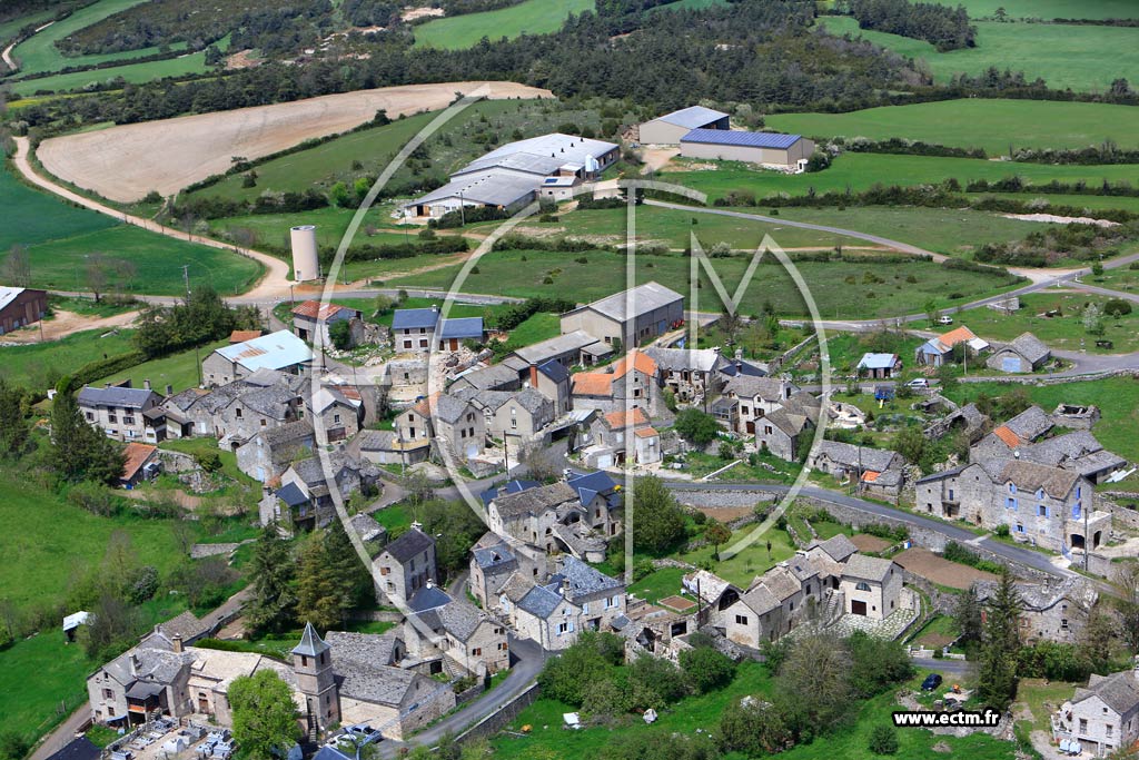 Photo arienne de Svrac-le-Chteau (Novis)