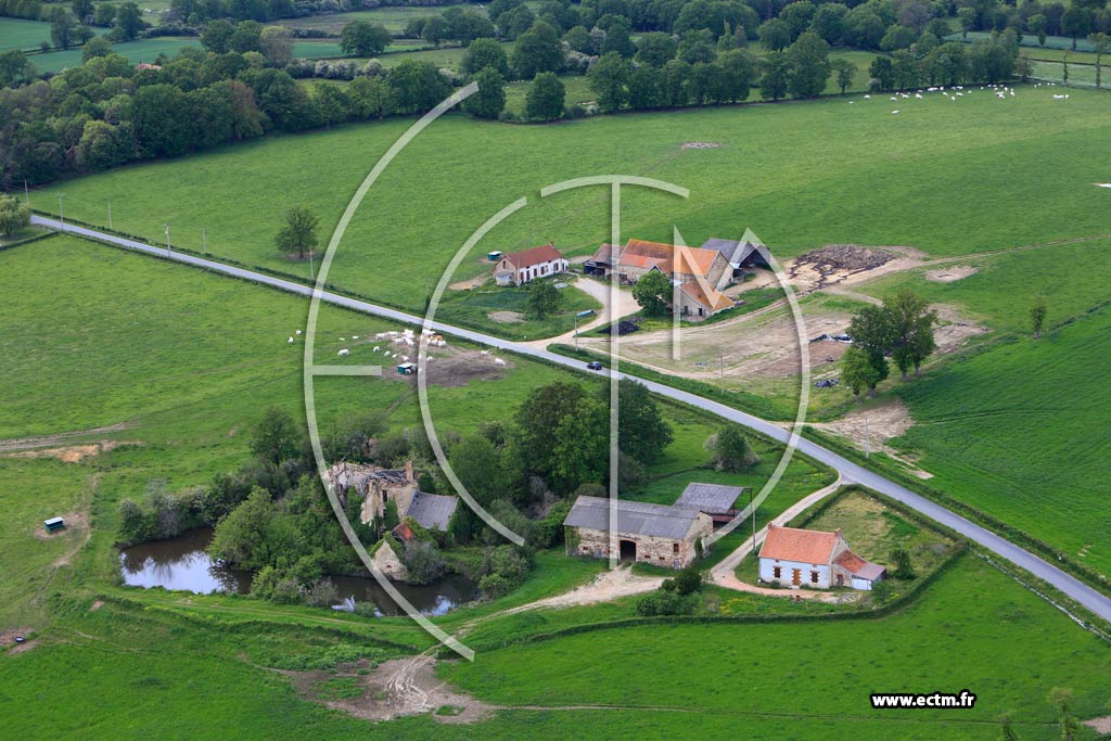 Photo arienne de Chambrat (Domaine de Palires)