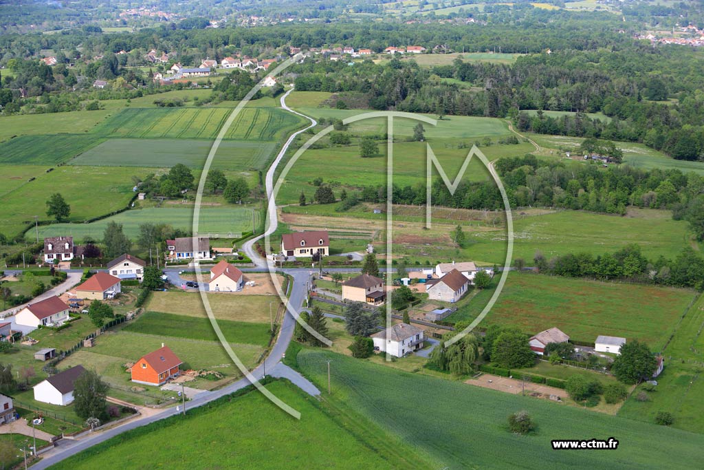 Photo arienne de Huriel (Courtioux)