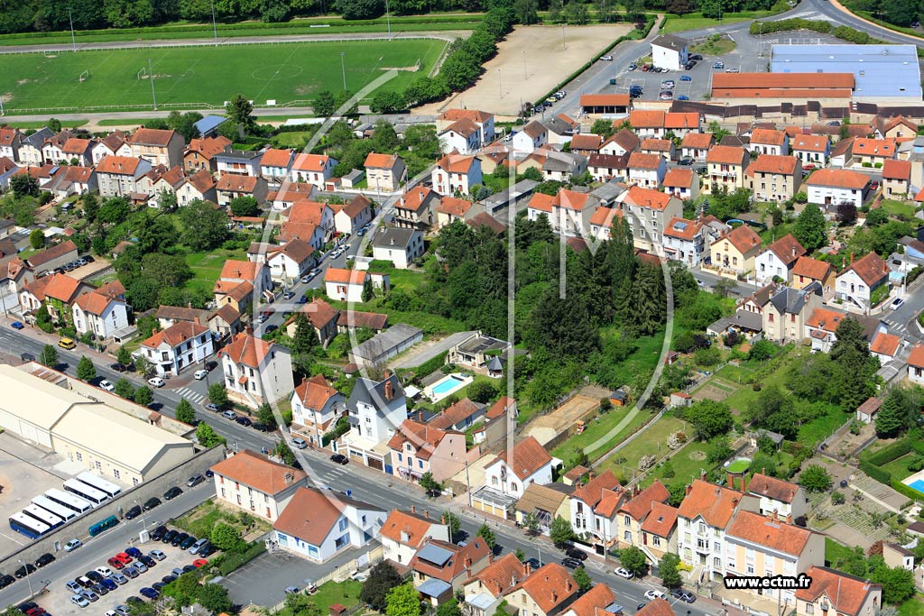 Photo arienne de Montluon (Bien Assis)