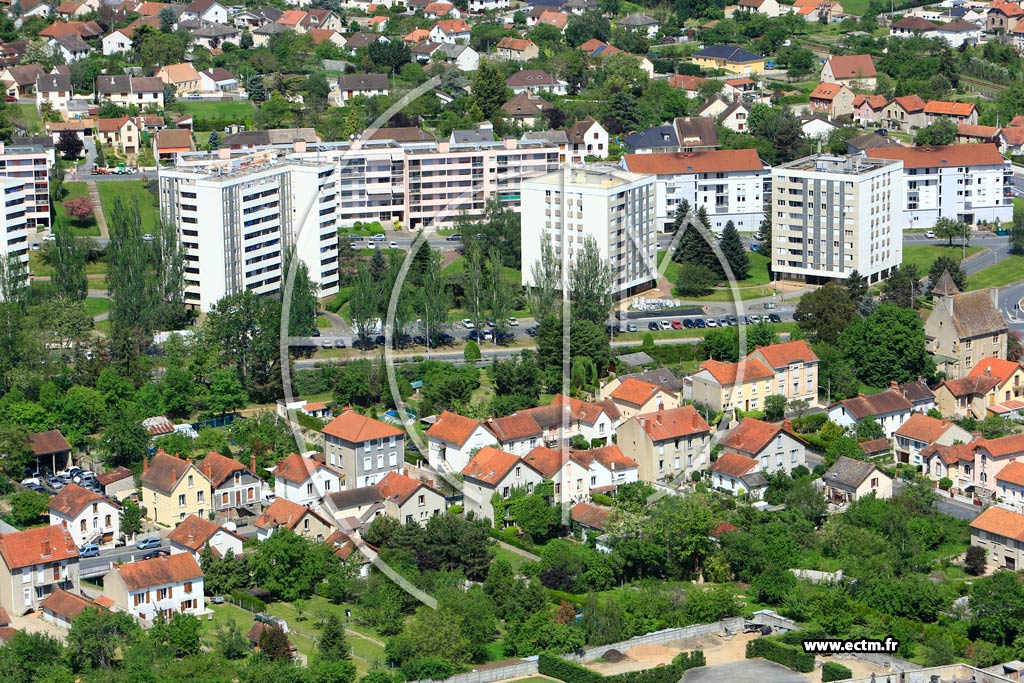 Photo arienne de Montluon (Bien Assis)