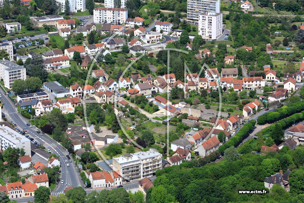 Photo arienne de Montluon (Dienat-Forges)