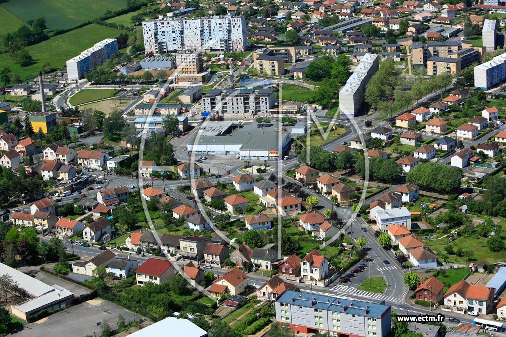 Photo arienne de Montluon (Fontbouillant)