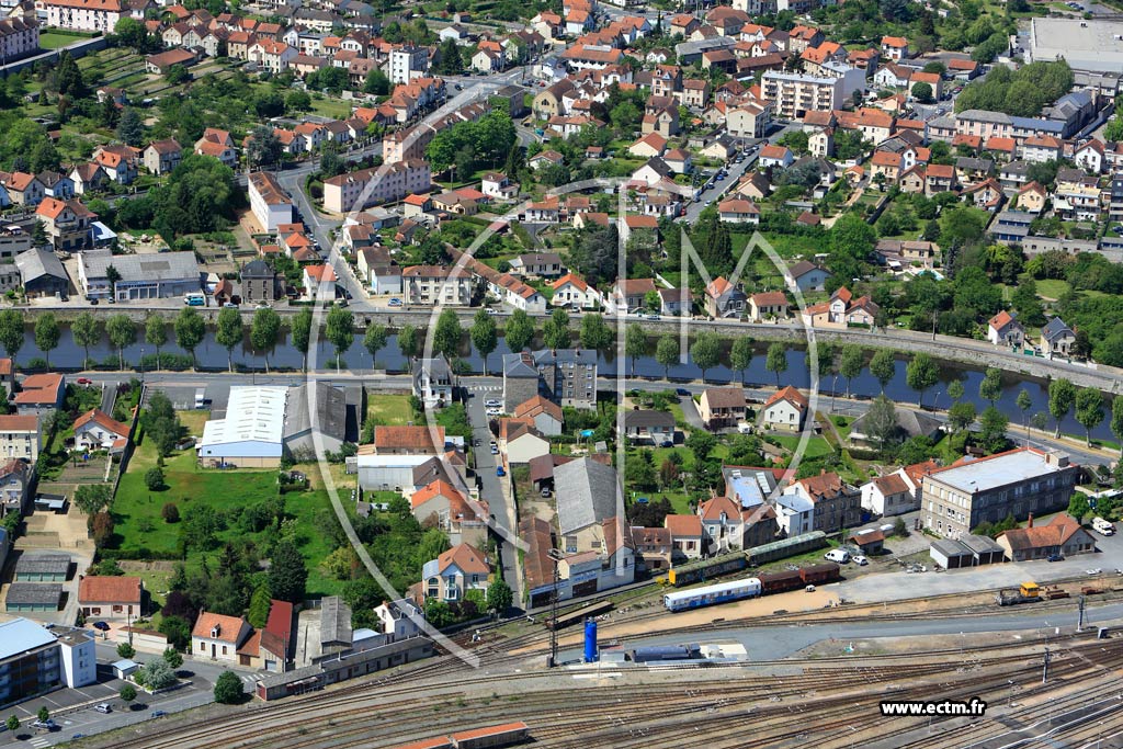 Photo arienne de Montluon (Four  Chaux)