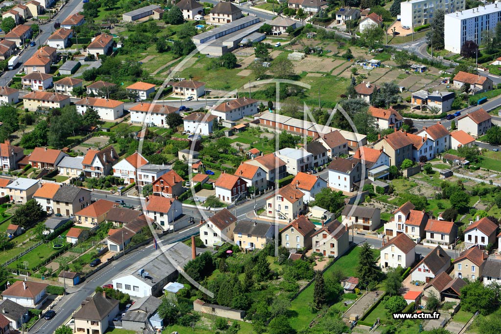 Photo arienne de Montluon (La Caserne-Les Guineberts)